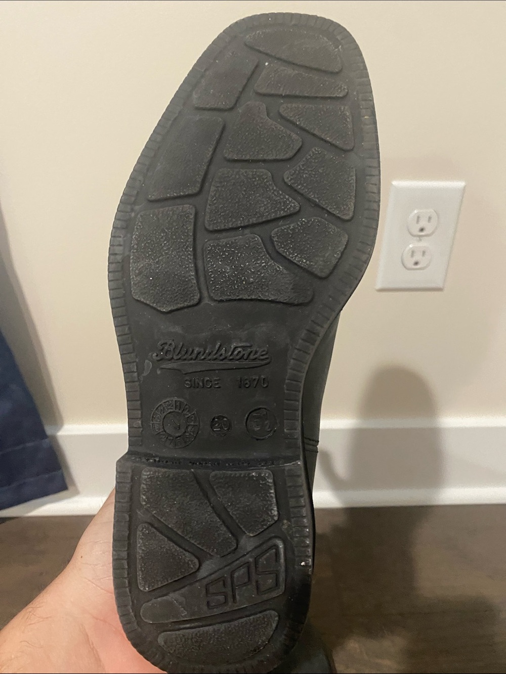 Blundstone Gray Chelsea Ankle Boots - Women's Pull-On Booties - Picture 3 of 4